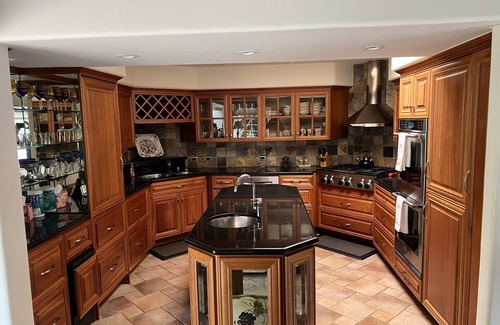 Del Monte Forest House | Quiet Home Near Greenbelt; Easy walk to Ocean
