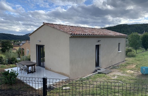 Les Mages House | Quiet house