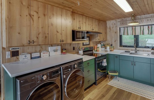 Longville Cabin | Quiet Lake Cabin | Fireplace & Campfire Ring | Ice Fish | Snowmobile Trails