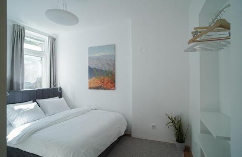 Dorcol Apartment | Quiet Luxury Family Apt Belgrade Fortress Center