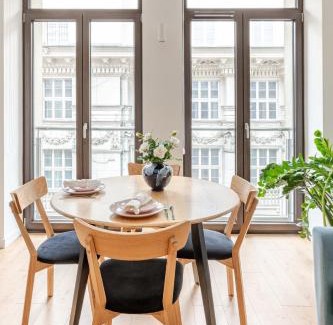 Wesoła Zachod Apartment | Quiet Luxury Hideaway