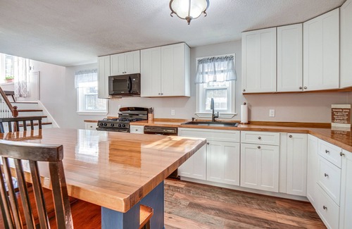 Locke Lake Colony House | Quiet New Hampshire Getaway w/Game Room!