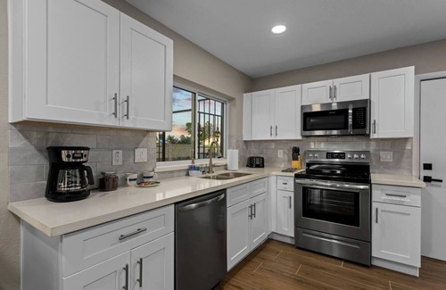 Mesa House | QUIET & PEACEFUL home! With heated swimming pool