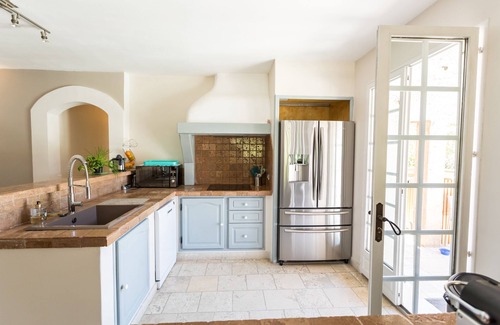 Saint-Cyr-sur-Mer Villa | Quiet Provencal property, private heated pool, 8-9 people, 3 km from the sea