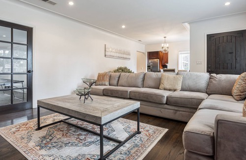 Old Town House | Quiet Residential Home near beach- Monthly Rental