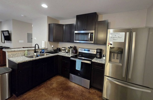 North Waco House | Quiet, Secure 3BR/2BA in Prime Location