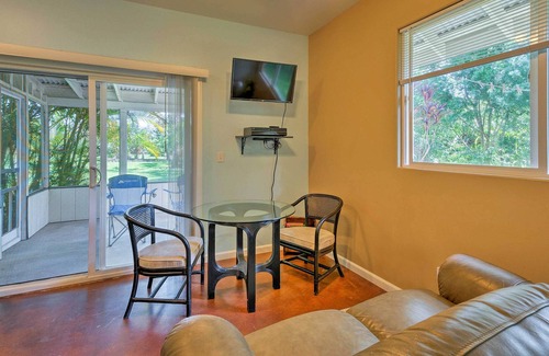 Keaau House | Quiet Tropical Escape w/ Lanai - < 1 Mi to Beach!