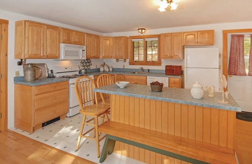 Wolfeboro Cottage | Quiet Wolfeboro Lakefront Getaway