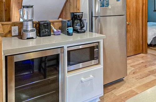Cedar Glen House | Quiet Wooded Retreat