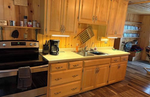 Long Prairie Cabin | QUIET, Year round Cozy Cabin on a great fishing lake