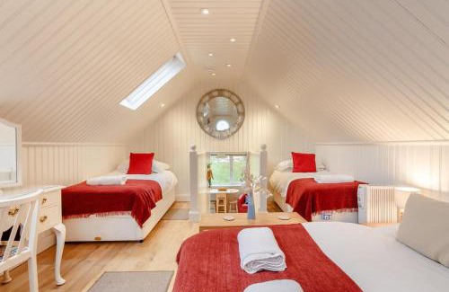 Constantine Bay House | Quillets 13