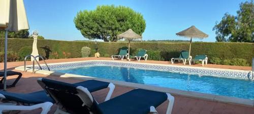 Alfarrobeira House | Quinta das AVES - Apartamento T2 com Piscina Comum