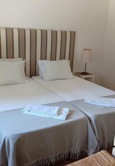 Lagoa e Carvoeiro House | Quinta de Loubite