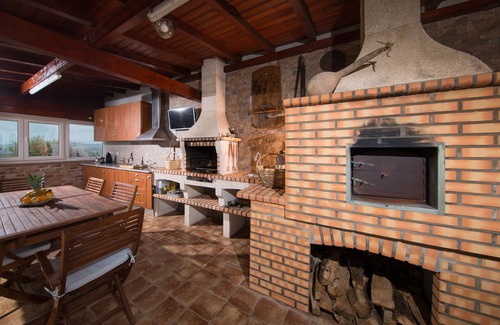 Ansiao House | Quinta dos Silvas - Holiday home with heated pool and orchard