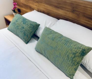 Urdesa House | Quinta Piedad Suites