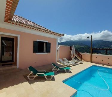 Santana Villa | Quintinha do Álvaro - Holiday house
