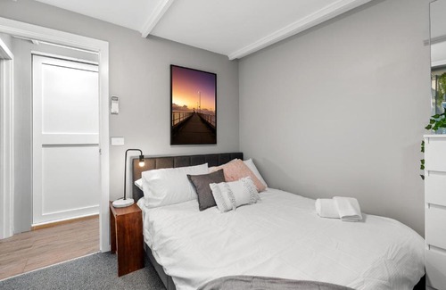 Bentleigh House | Quite, quaint & private guesthouse, sleeps 6