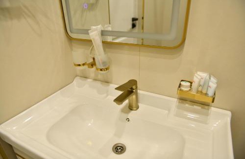 Almaty Hotel | QUT Hotel