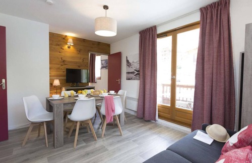Saint-Sorlin-d'Arves Apartment | Résidence les Sybelles