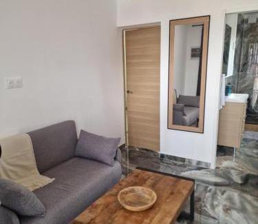 Port-Saint-Louis-du-Rhone Apartment | Résidence Dica T2