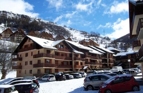 Valloire Apartment | Résidence Betelgeuse - Studio cabine 4 personnes 2 exposé Est MAE-8164