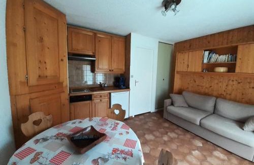 Valloire Apartment | Résidence Betelgeuse - Studio cabine 4 personnes 2 exposé Est MAE-8164
