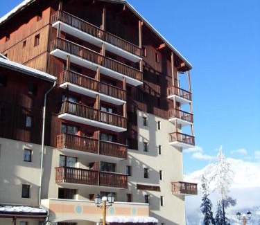 Valfrejus Apartment | Résidence Grand Argentier - 3 pièces +cabine 8/10 personnes coeur station 55m² MAE-2897