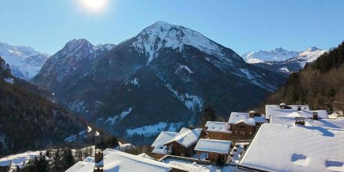 Champagny-en-Vanoise Apartment | Résidence Les Alpages - 4 Pièces pour 8 Personnes MAE-3904
