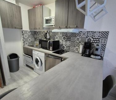 Valfrejus Apartment | Résidence les Mélèzets 2 au pieds des pistes et des commerces