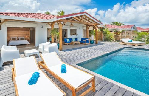 Saint-Francois Villa | Résidence Les Raisins Clairs - Villas standing 4 étoiles , vue sur mer panoramique & piscine à débordement