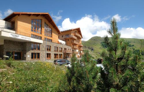 Orcieres-Merlette Apartment | Résidence Odalys Rochebrune Les Cimes