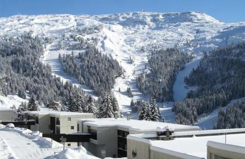 Flaine Apartment | Résidence Sagittaire - Studio entièrement rénové avec cabine · Centre station · Balcon MAE-7390