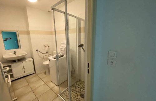 Soulac-sur-Mer Apartment | Résidence Villa Anna - 077 - Appartement au 1er étage avec ascenseur MAE-4901