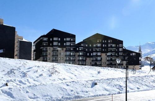 Les Menuires Apartment | Résidence Villaret - Studio atypique avec beaucoup de rangement MAE-2694