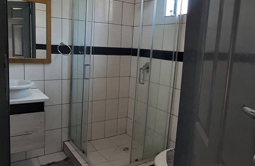 Kasane House | R&H Guest House