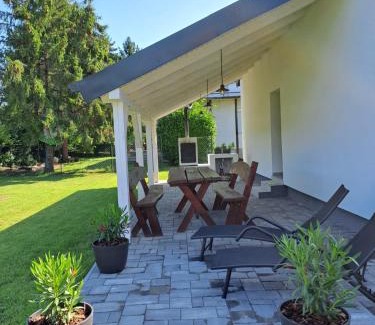 Vonyarcvashegy House | R&R Vendégház Vonyarcvashegy