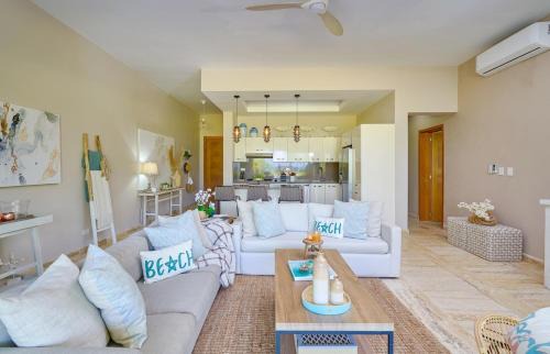 Las Terrenas Apartment | ®{The~Beach~View} @PlayaBonita BeachfrontPool