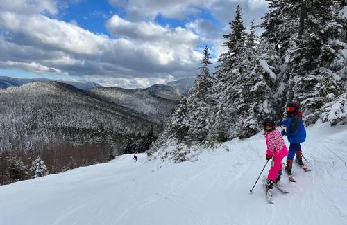 Bretton Woods Villa | R18 Affordable Ski-in Ski-out Bretton Woods Townhome mountain views