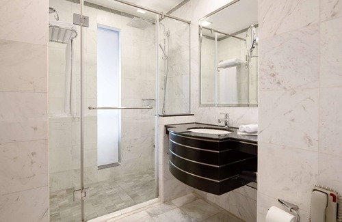 Dubai Media City Hotel | Radisson Blu Hotel, Dubai Media City