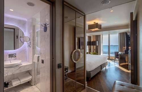 Zeytinburnu Hotel | Radisson Blu Hotel Istanbul Ottomare