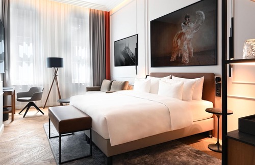 Belvaros - Lipotvaros Hotel | Radisson Collection Hotel, Basilica Budapest