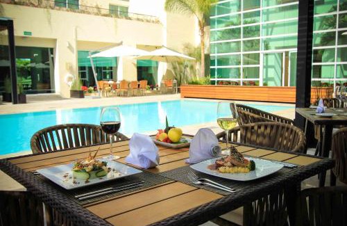 Leon Hotel | Radisson Poliforum Plaza Hotel Leon