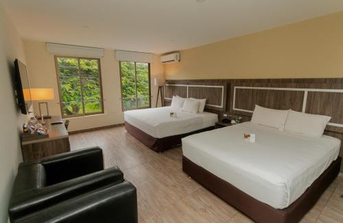 Las Quintanas Hotel | Rado Hotel - Quintanas