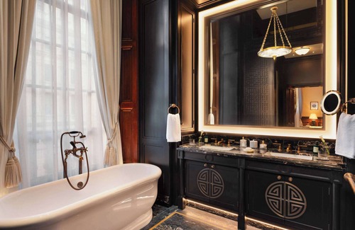 London City Centre Hotel | Raffles London at The OWO
