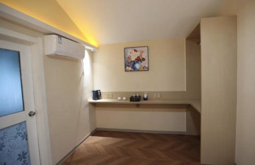 Nadi House | Rainbow Accommodations