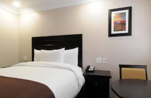 Downtown Riverside Hotel | Raincross Hotel
