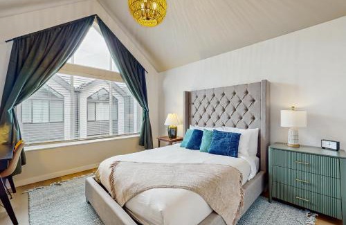 Brighton House | Rainier Valley Retreat
