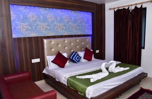 Tapovan Hotel | Raj Resort