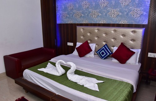 Tapovan Hotel | Raj Resort