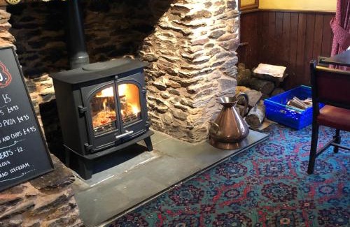 Watchet Hotel | Raleghs Cross Inn
